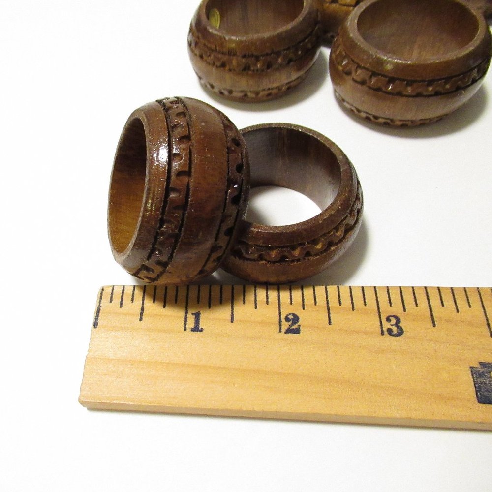 Wooden Napkin Rings Set - Picture 7 of 9